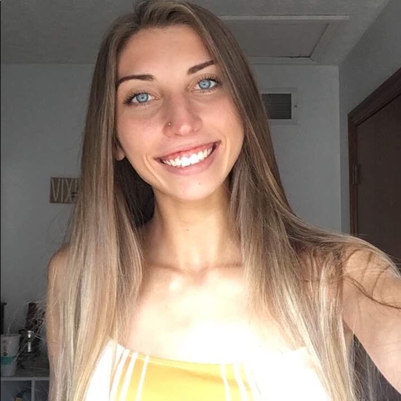 Meet your Posher, Katie - Picture 1 of 1